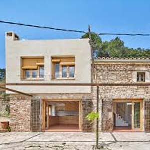 Best Time to Build a Villa in Çeşme and Key Tips