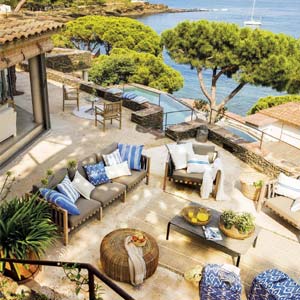 10 Things You Must Check Before Buying a Summer House in Çeşme